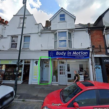 4 Sleeps And Travel Cot- Close To Beach And Restaurants Bournemouth Dış mekan fotoğraf