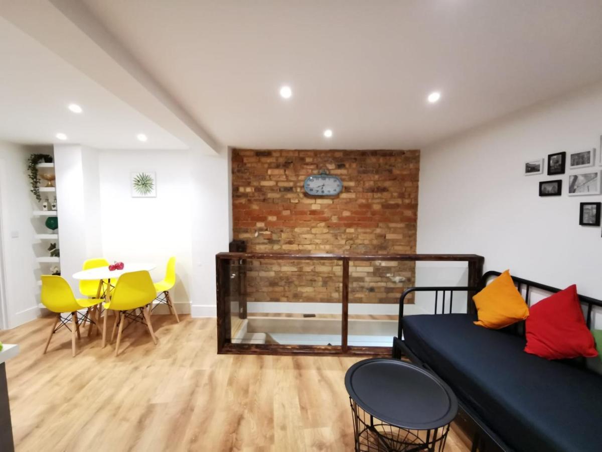 4 Sleeps And Travel Cot- Close To Beach And Restaurants Bournemouth Dış mekan fotoğraf