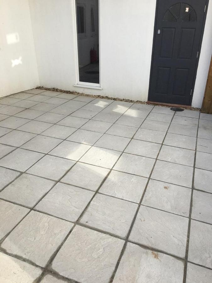 4 Sleeps And Travel Cot- Close To Beach And Restaurants Bournemouth Dış mekan fotoğraf